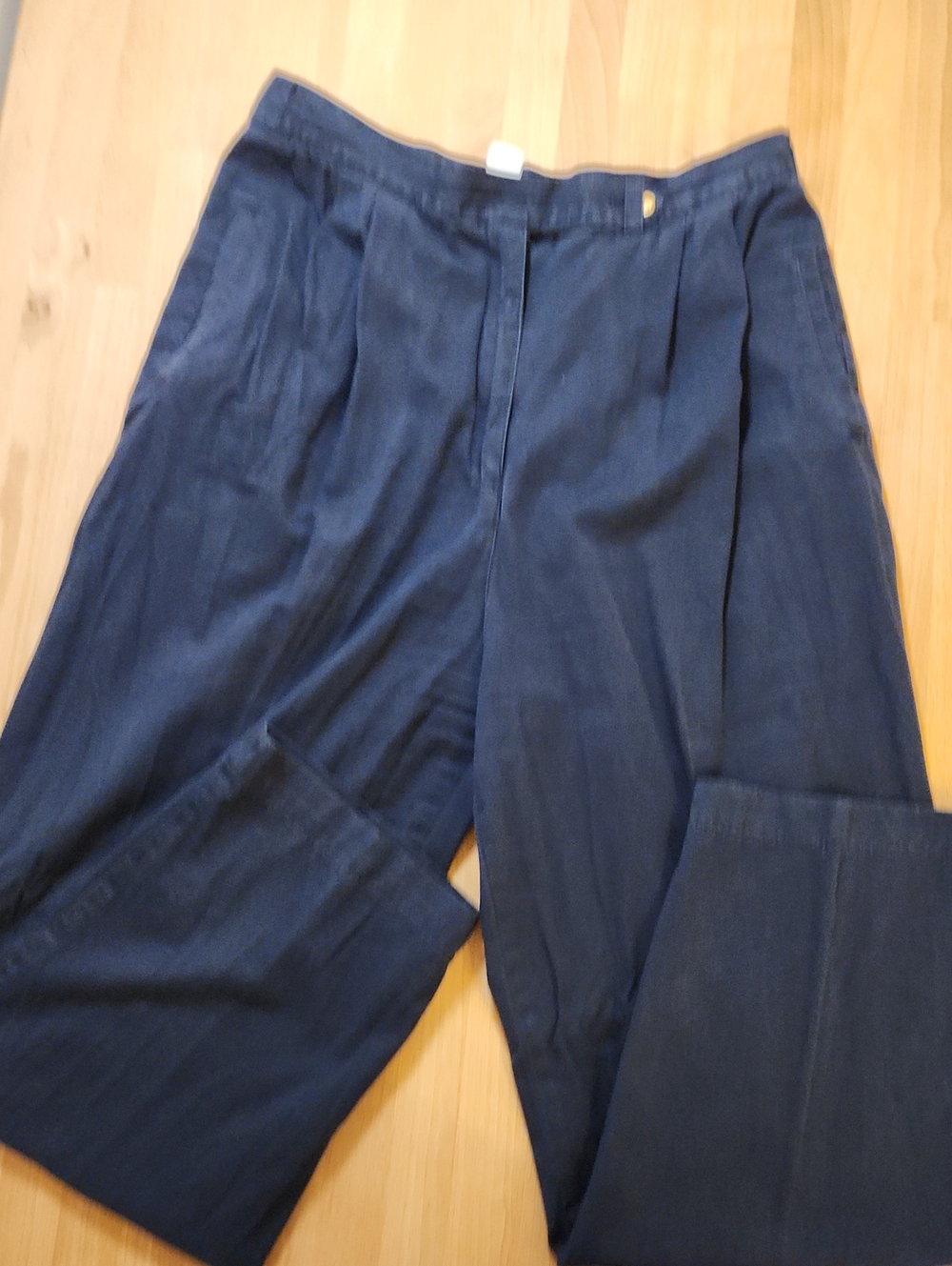Vintage Women's Navy Pleated Wide-Leg Dress Pants